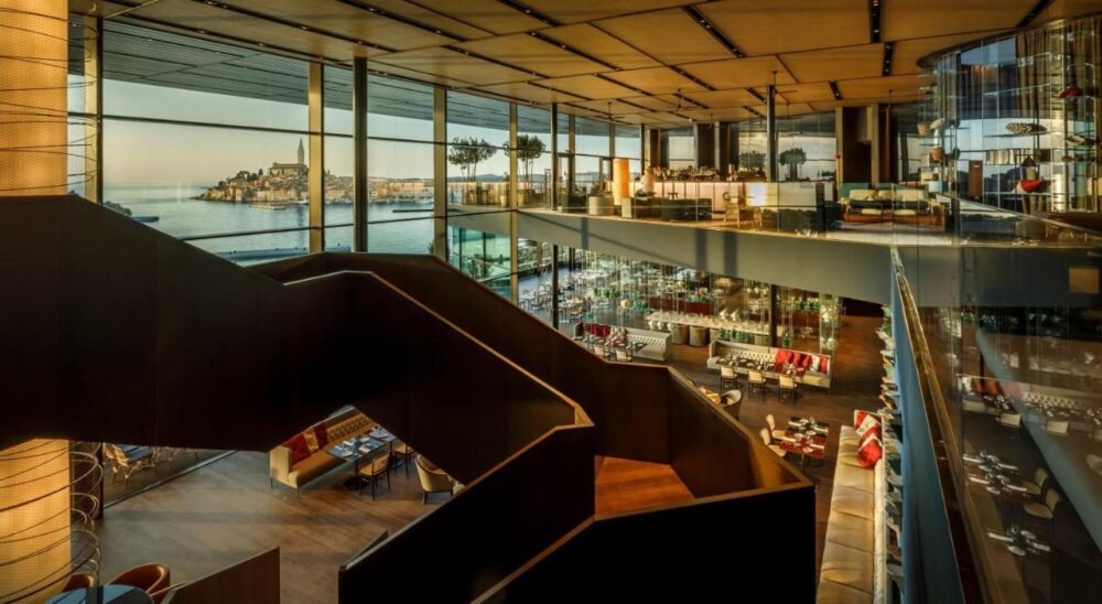 Park Hotel – autumn filming location